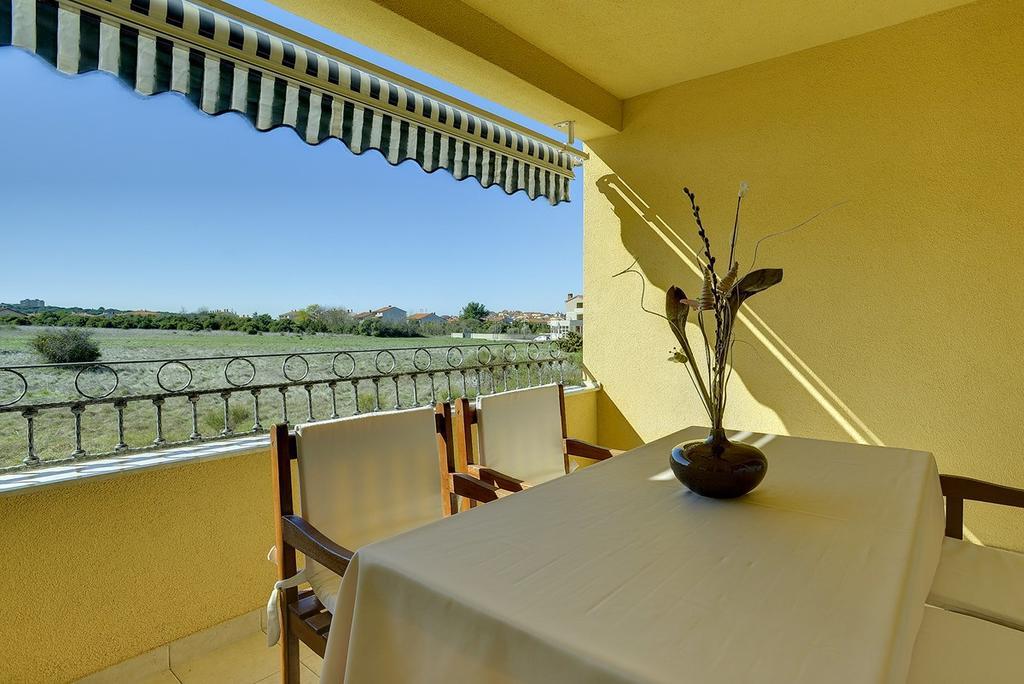 Apartment Bella Pula Ngoại thất bức ảnh